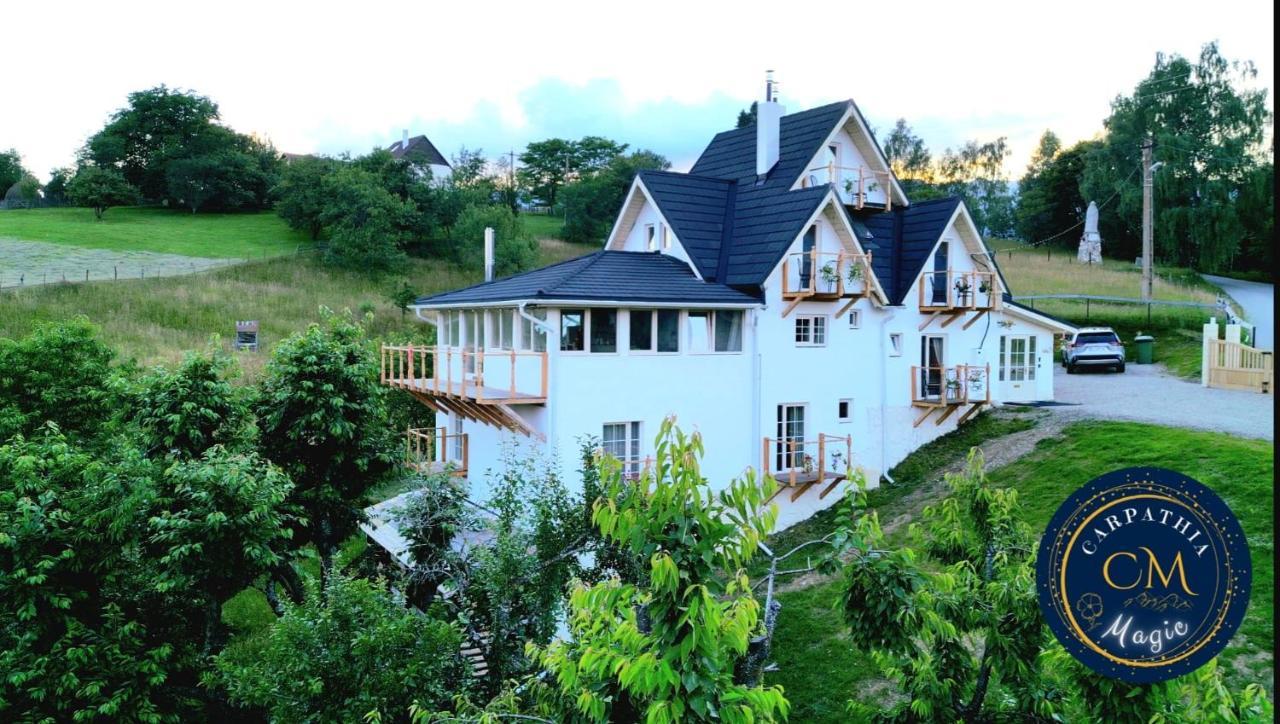 Carpathia Magic -Adults Only Villa เปชเตรา ภายนอก รูปภาพ